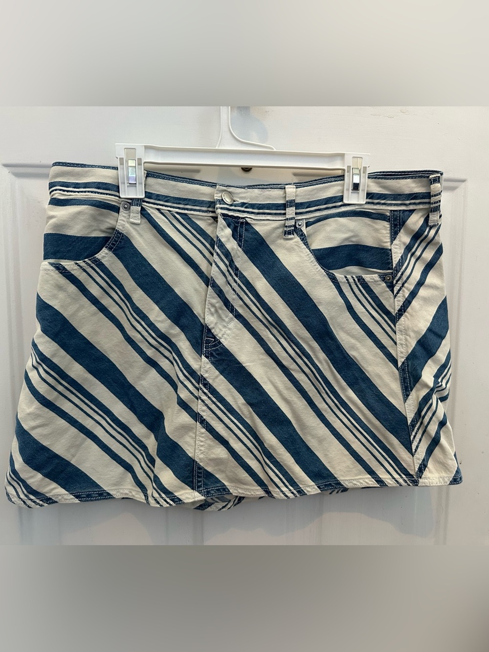 Universal Thread Navy and Cream Striped Mini Skirt
